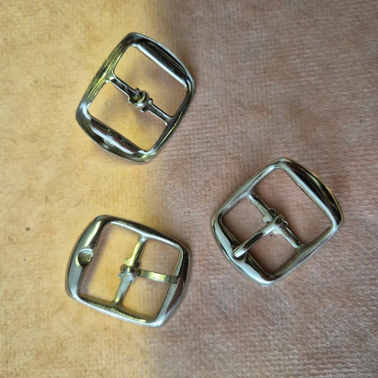Sagtis basutėms 16mm nikelio spalvos