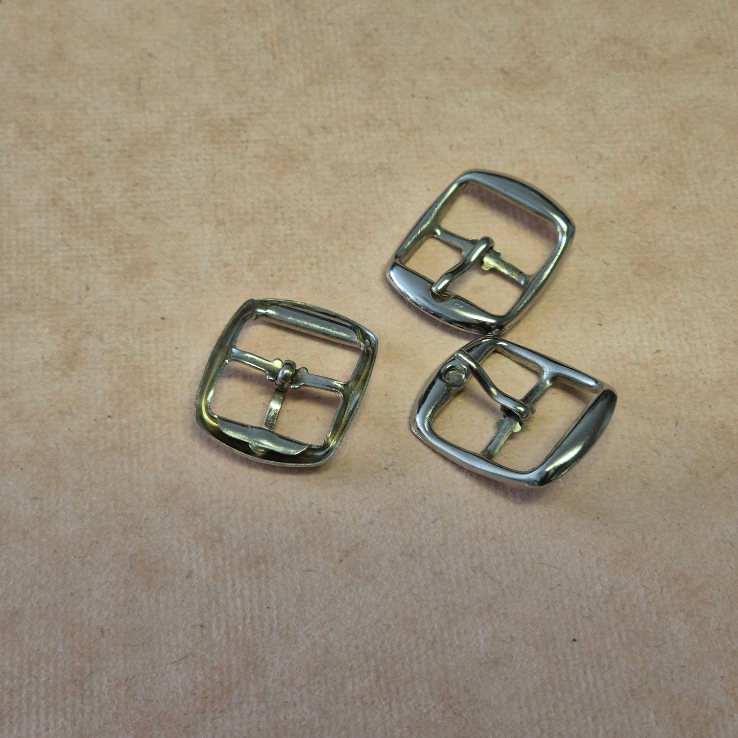 Sagtis basutėms 16mm nikelio spalvos