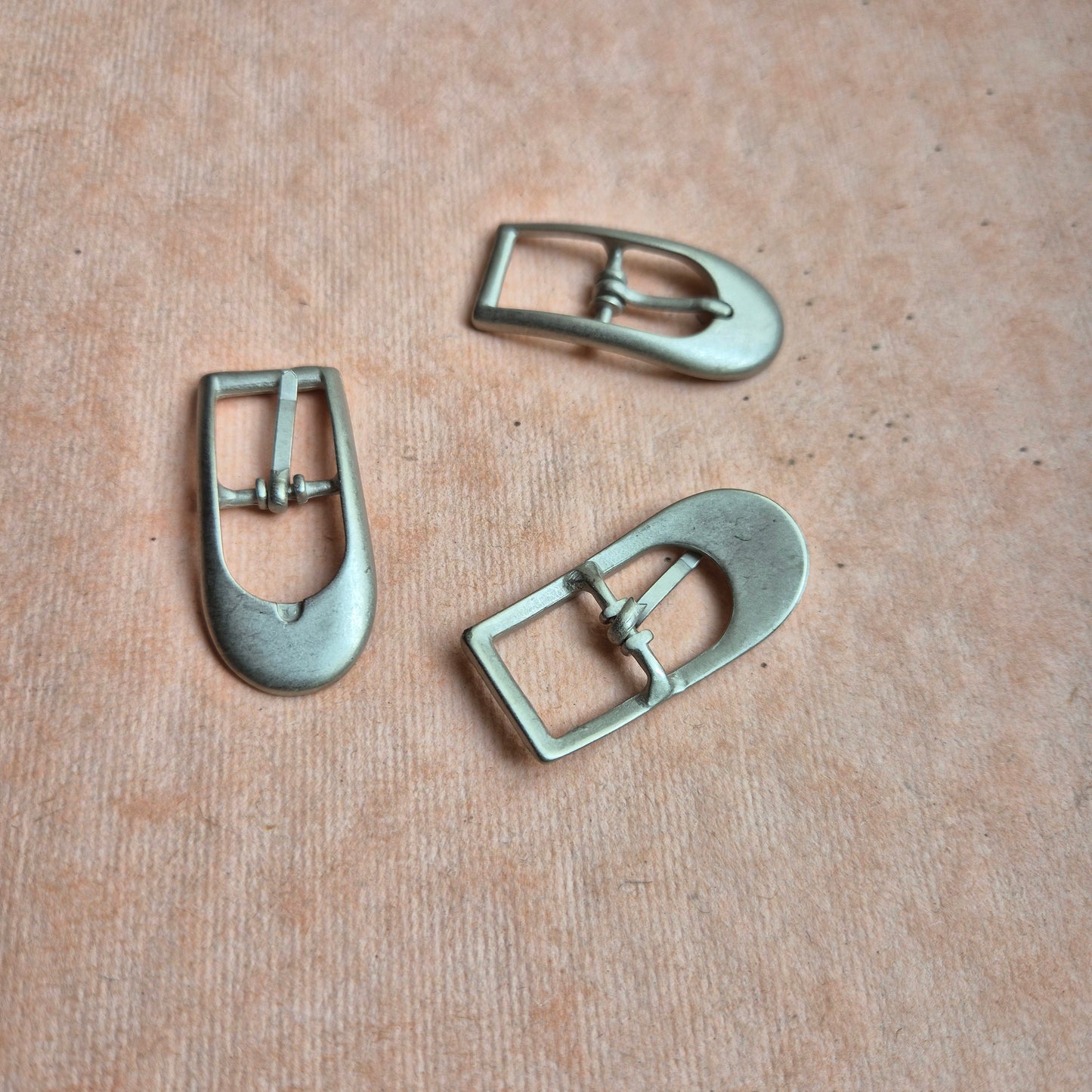 12mm dekoratyvios sagtelės brushed silver spalvos