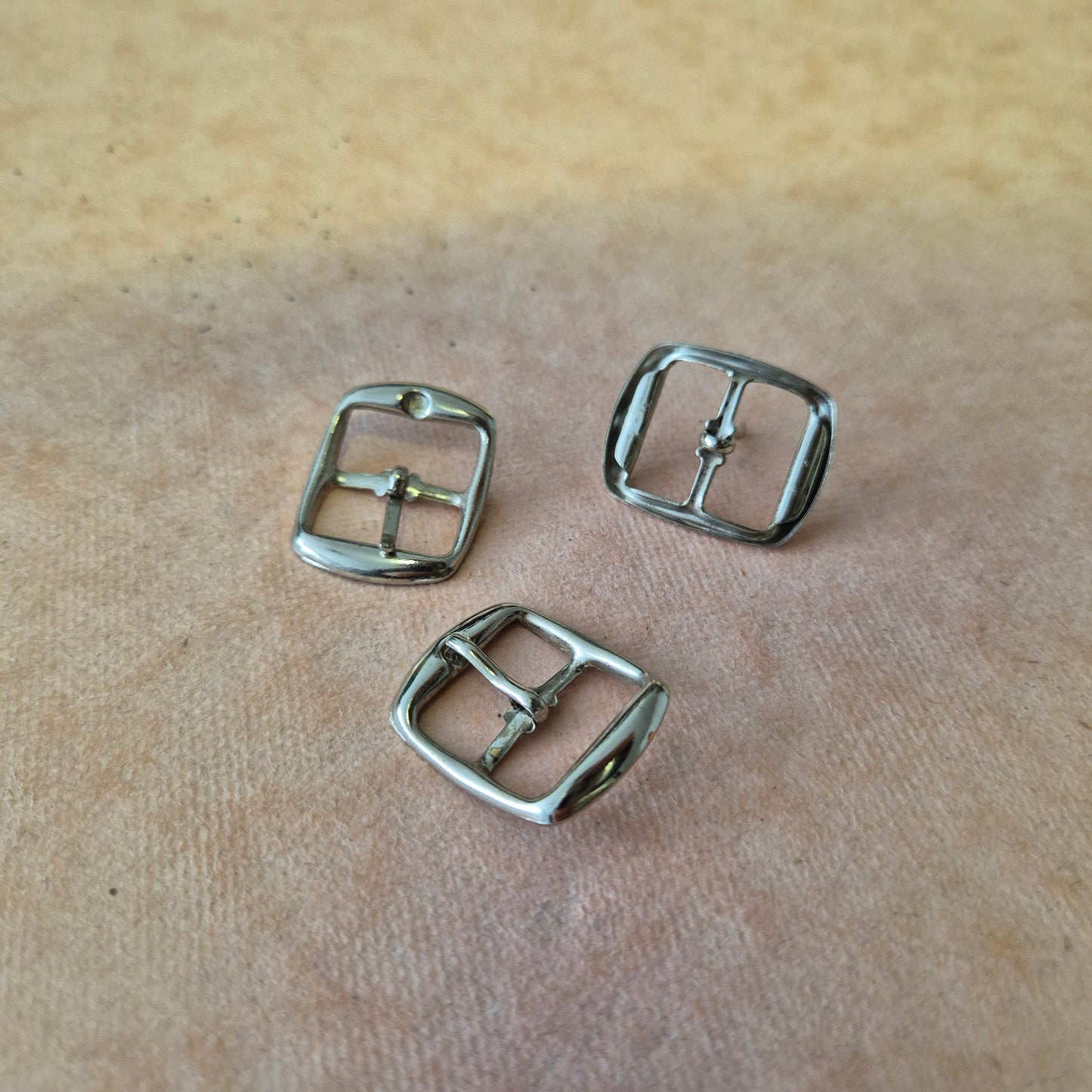 Sagtis basutėms 16mm nikelio spalvos