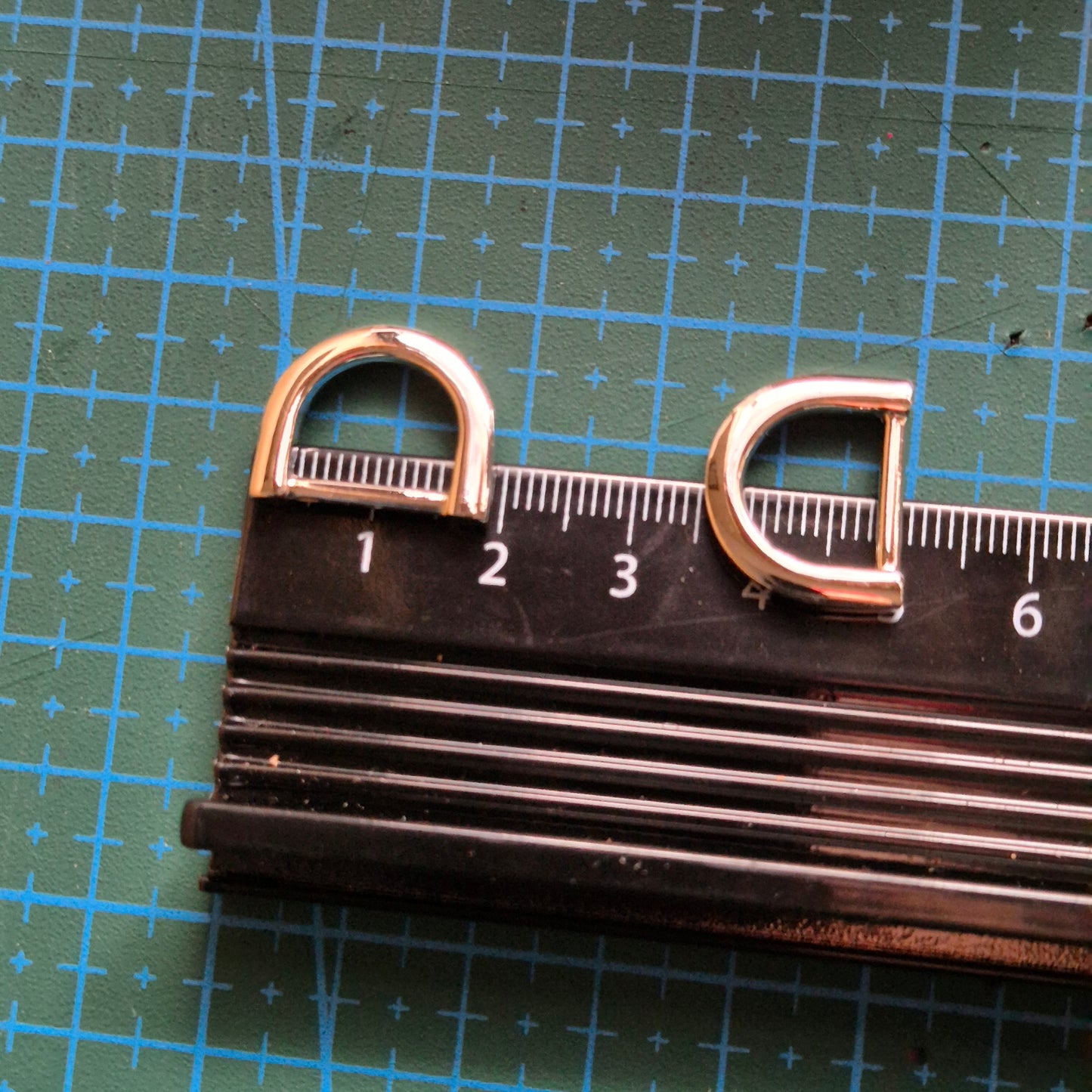 Pusžiedžiai 12 mm, dekoratyvūs