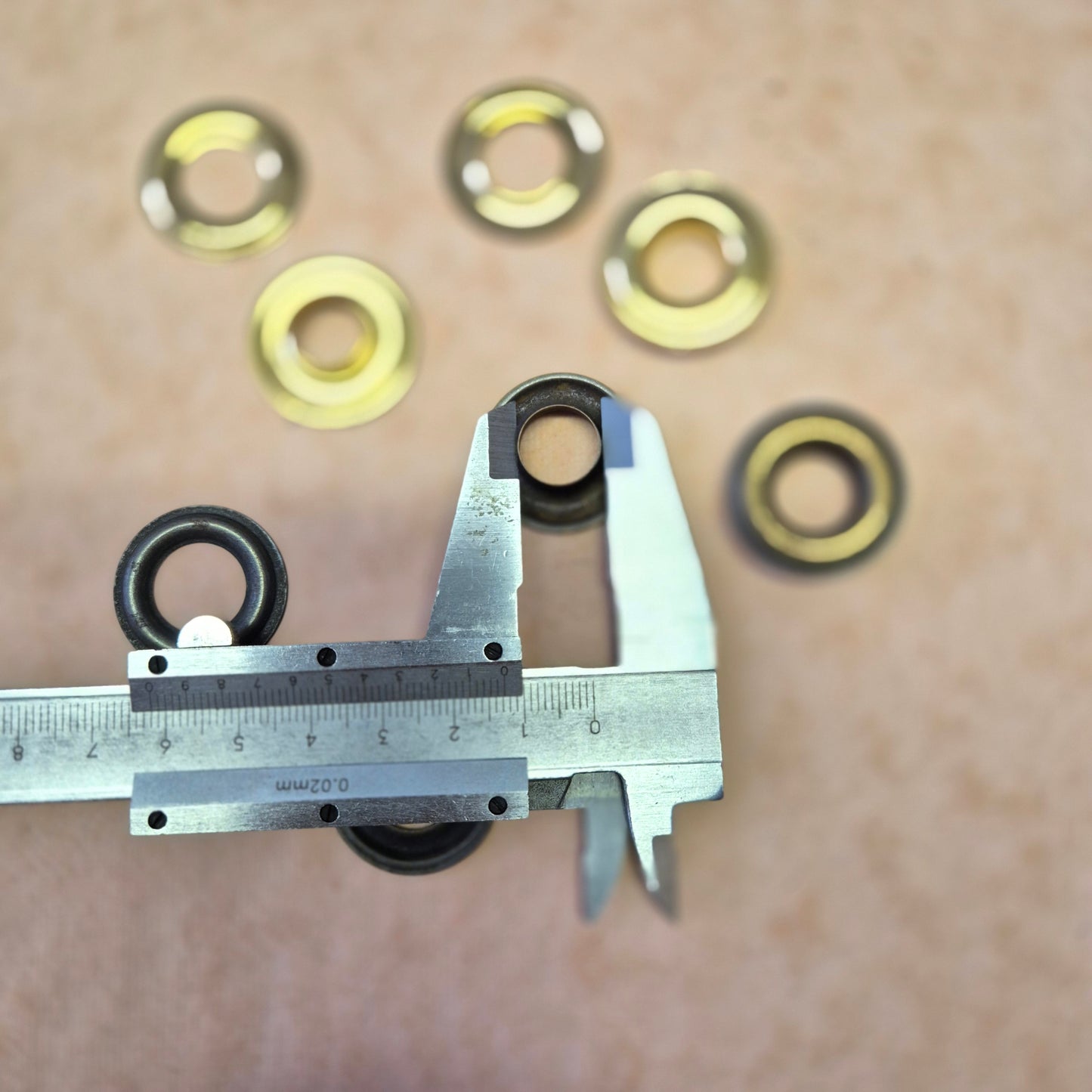 Akutės 13mm skersmens ir 6mm aukščio