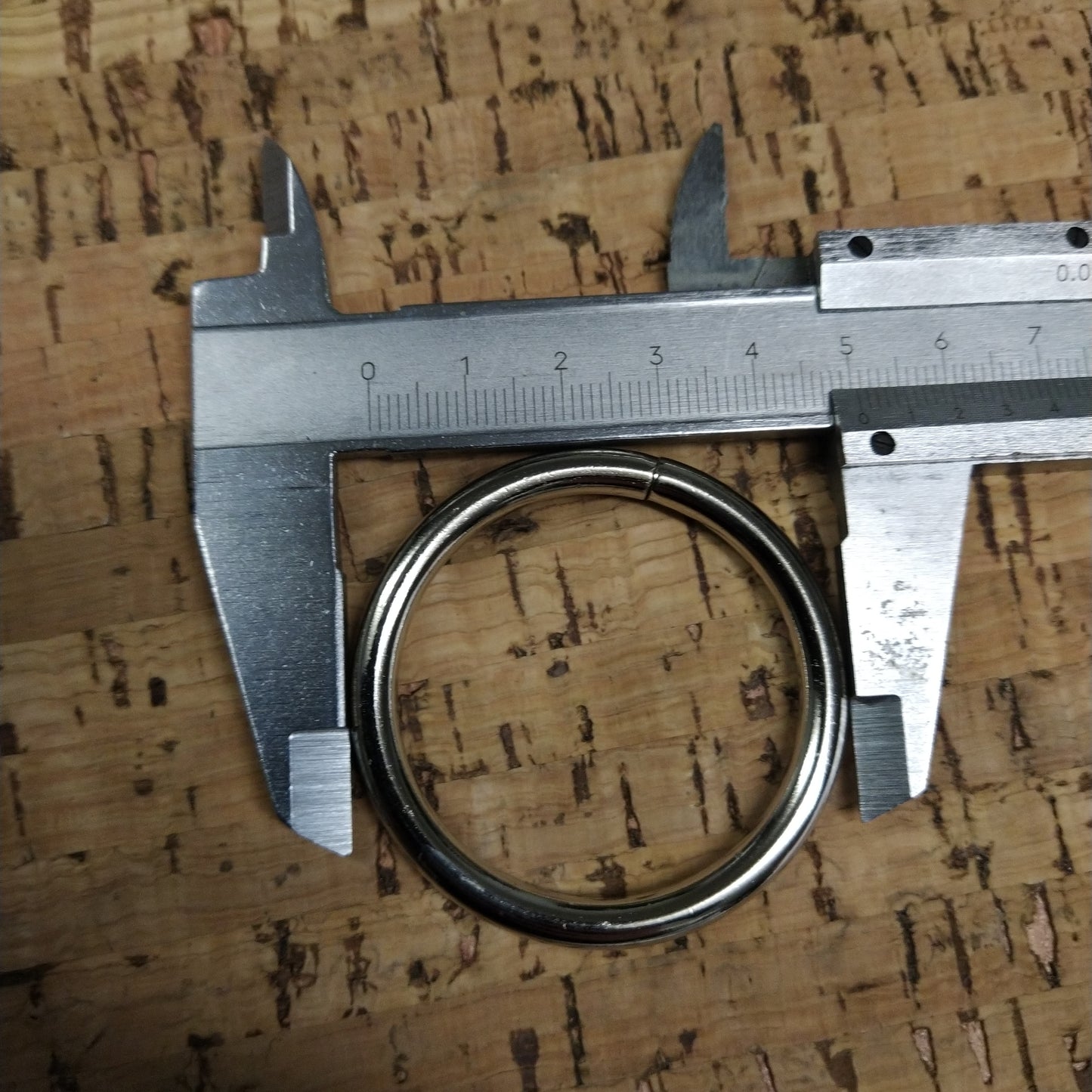 Žiedas nikelio sp. 40mm