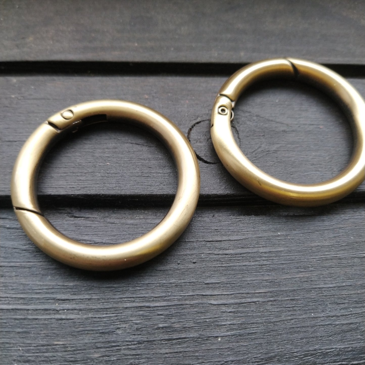 Apvalūs karabinai 33mm