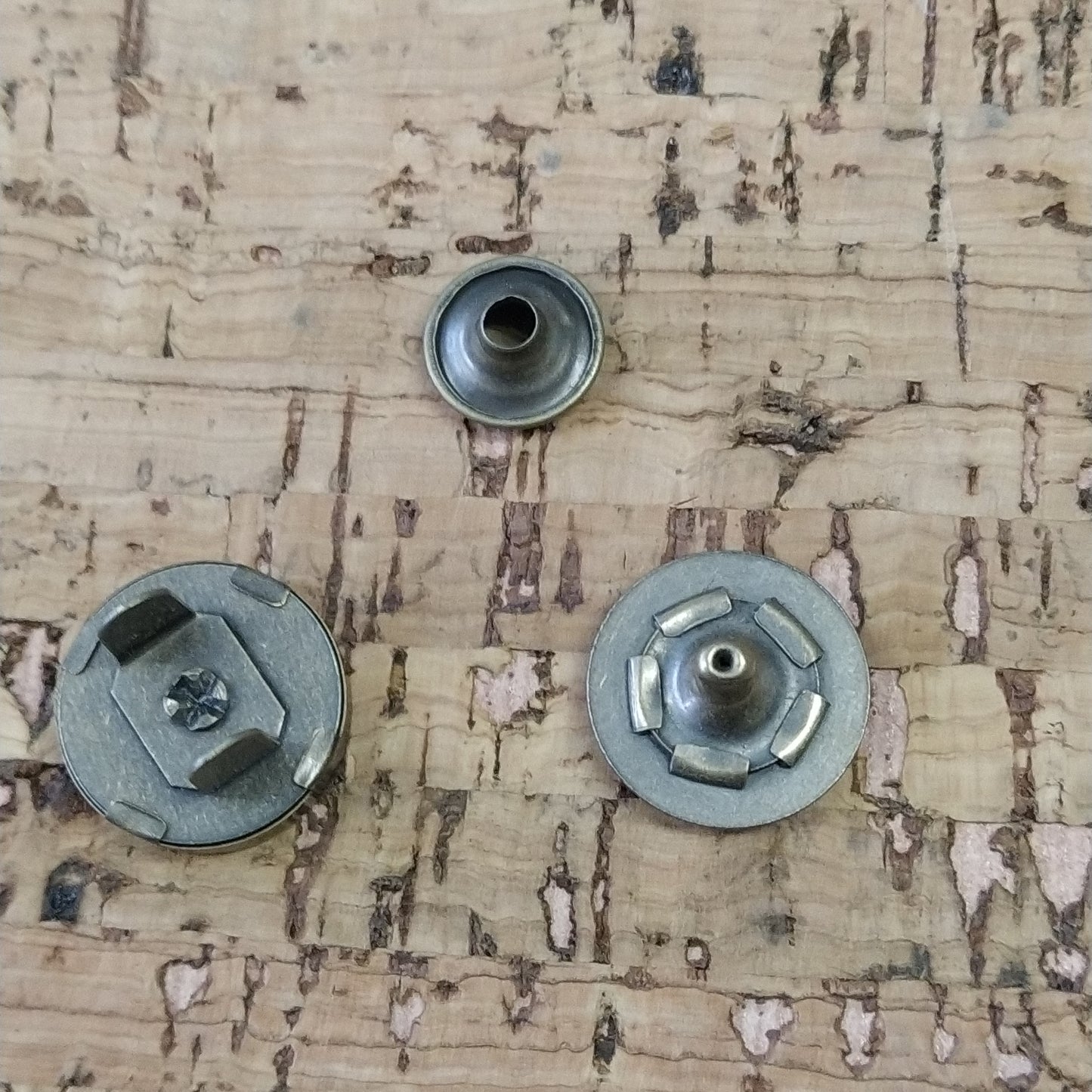 Magnets 18cm with rivet
