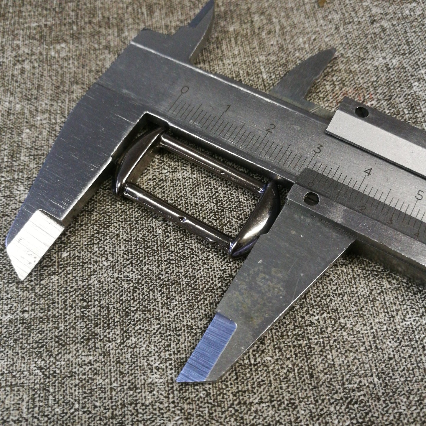 Rėmelis juodintas 2,5 cm