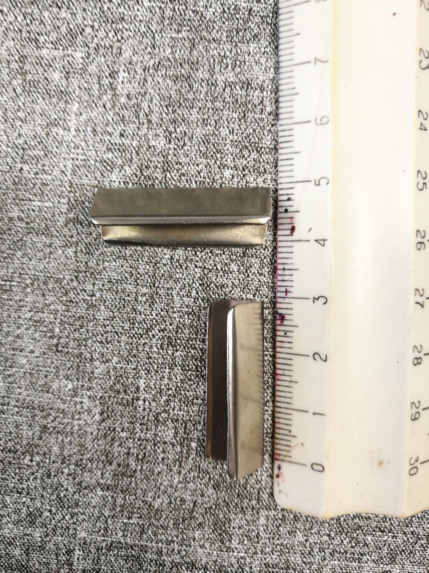 Decorative detail plate