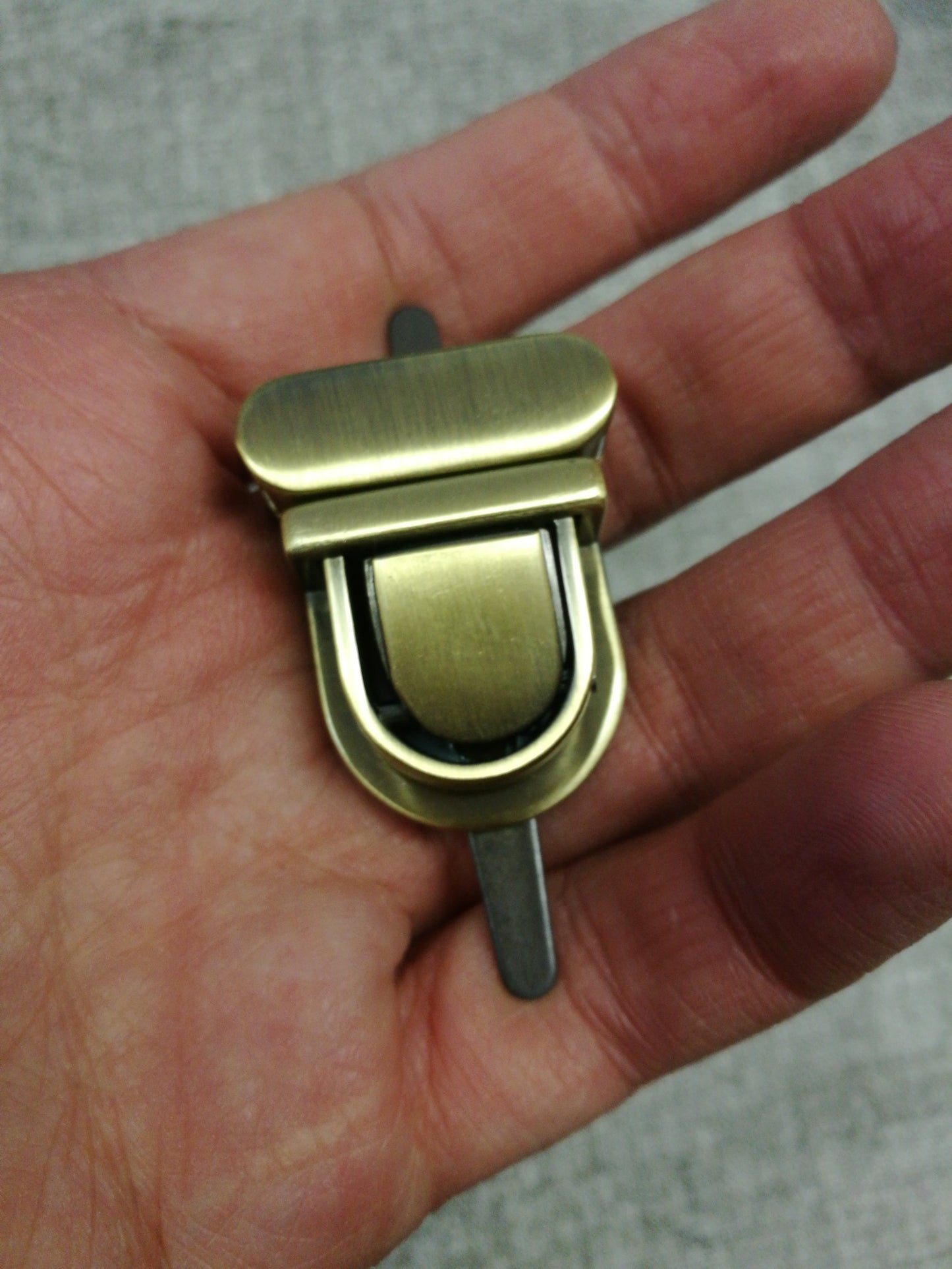 Lock 2.5 x 3.5 cm