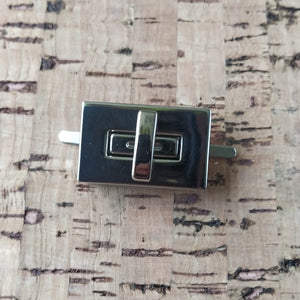 Spynelė sukutis 1,7x 2,2 cm