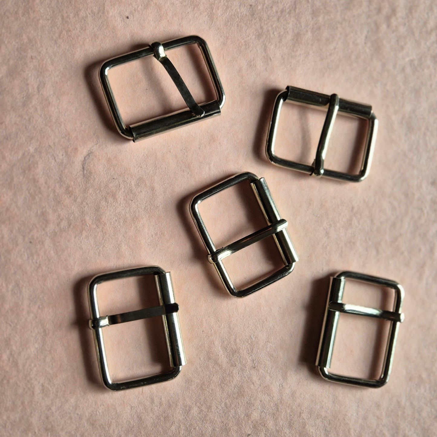 Sagtis diržui 40mm, 25mm aukščio