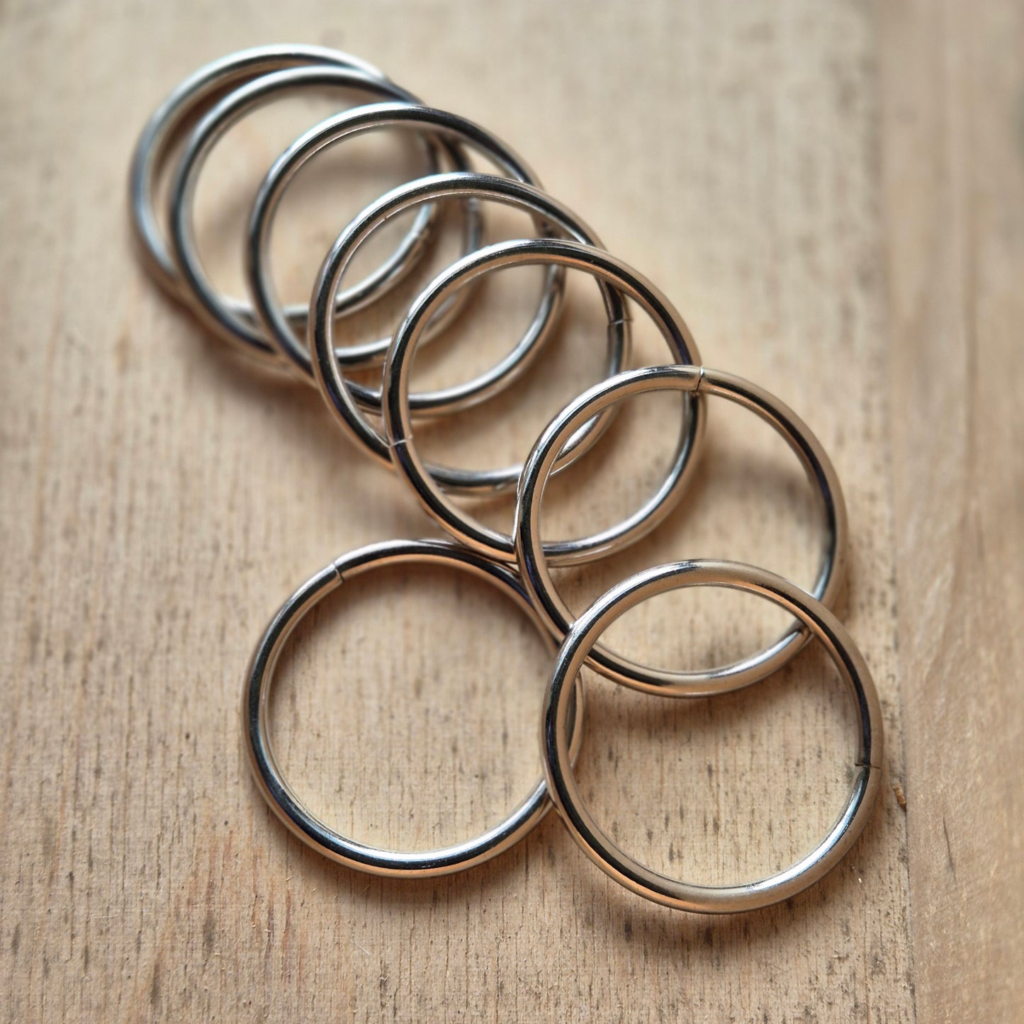 Žiedas 30mm, nikelio spalvos