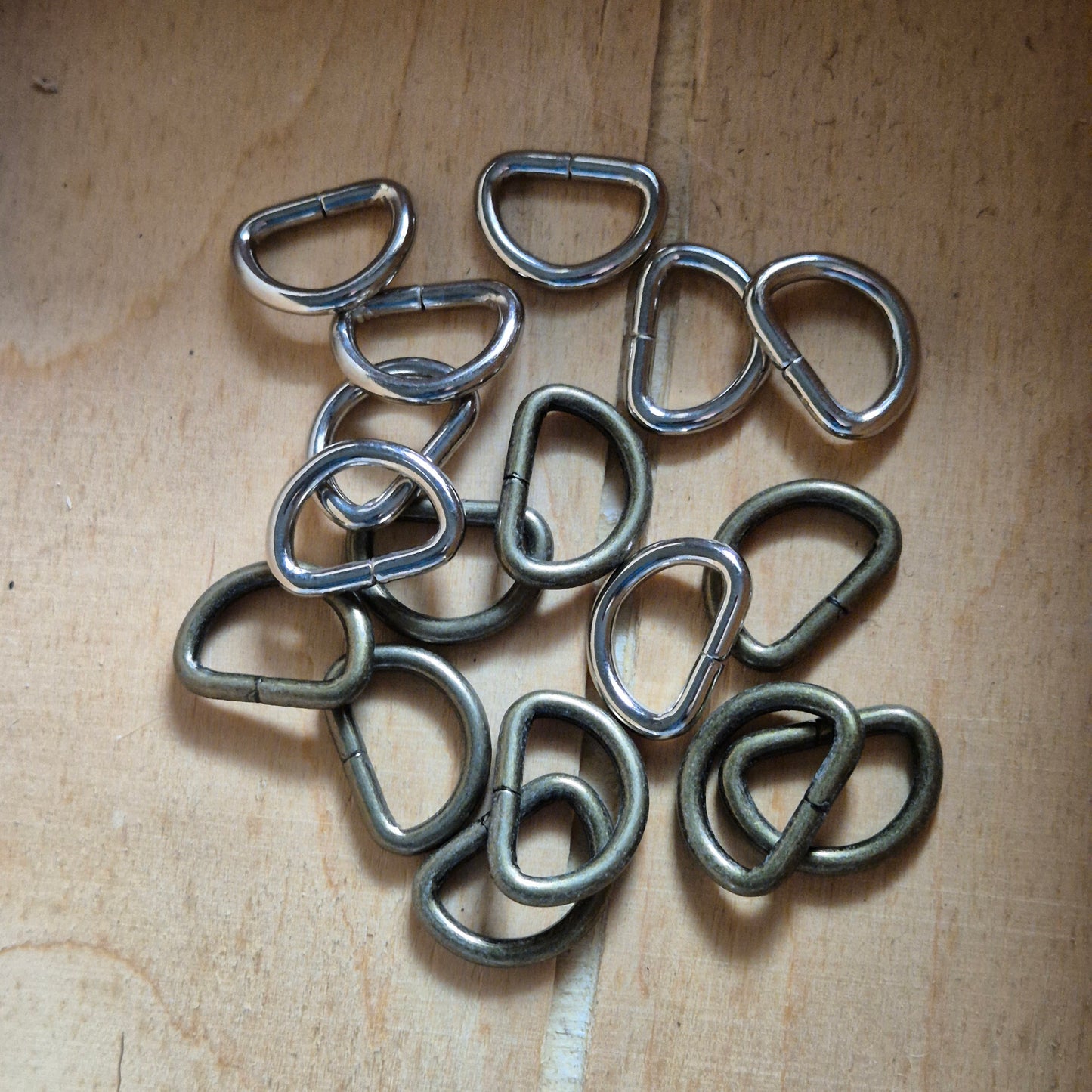 Pusžiedžiai 16 mm, 3mm vielos, nikelis, bronza