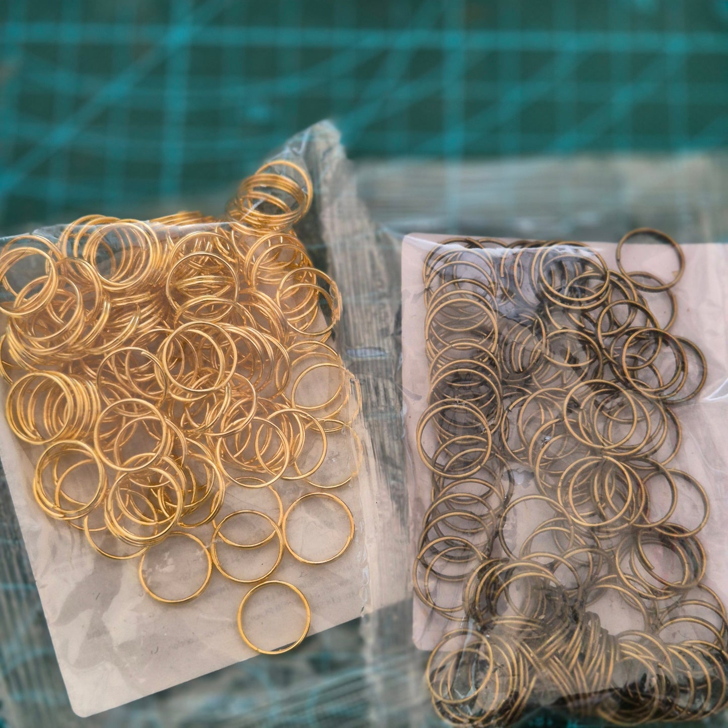 Rakto žiedas 11mm skersmens, nikelio, bronzos ir aukso spalvos