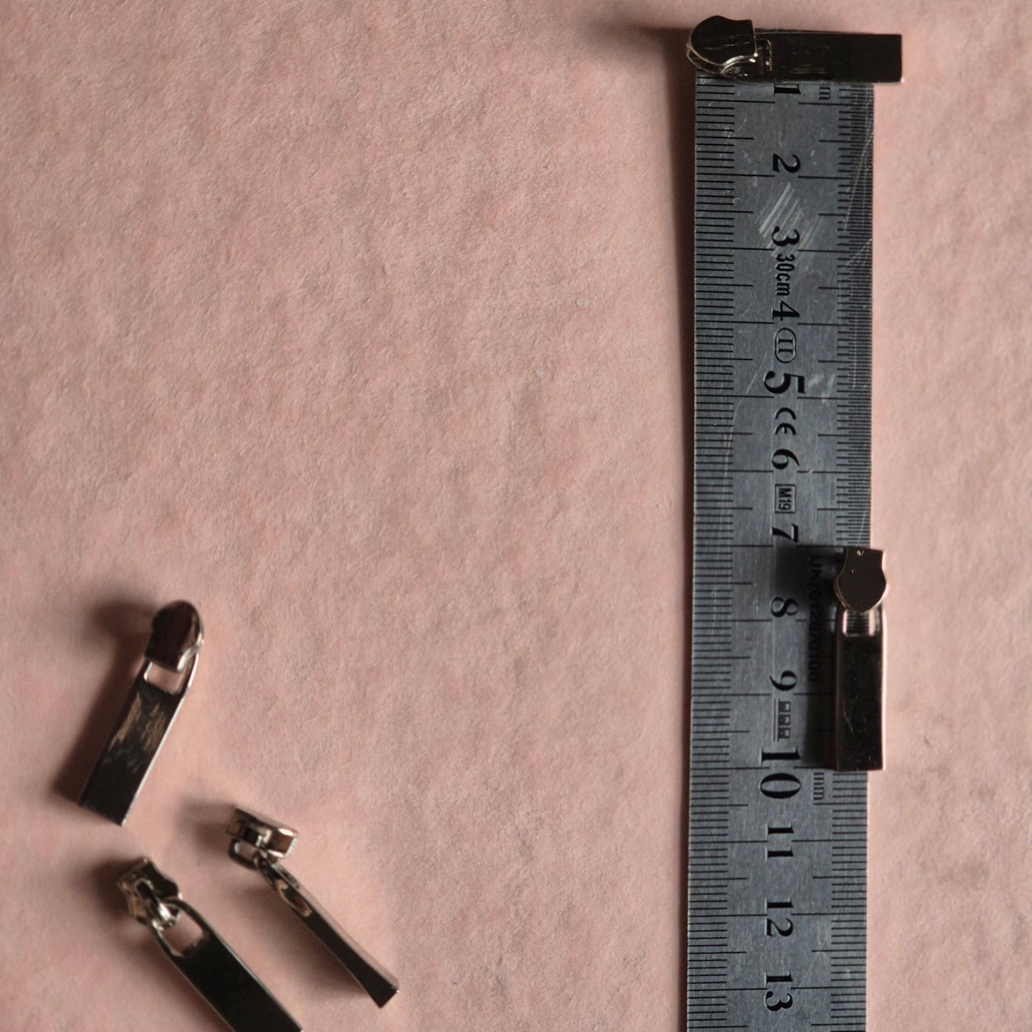 Zipper heads No. 3
