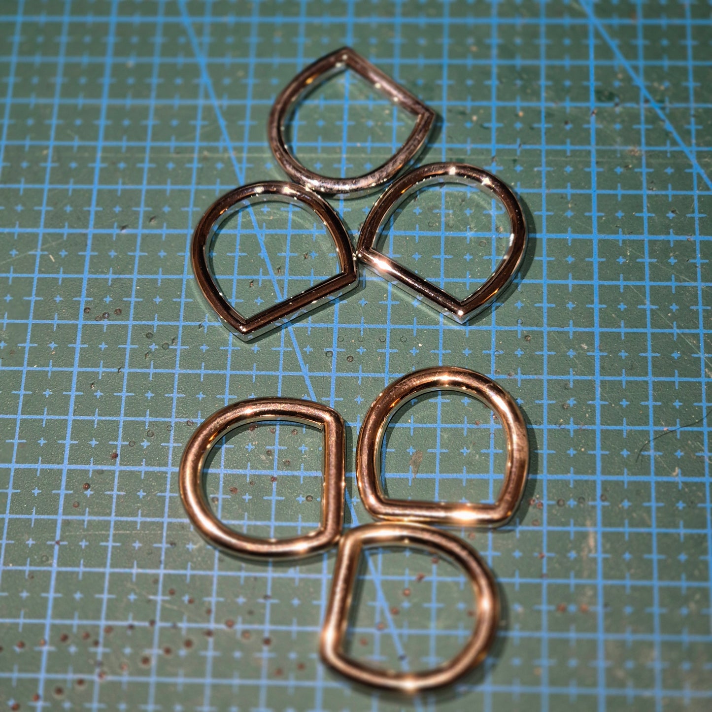 Pusžiedžiai 20mm diržui, 22mm aukščio