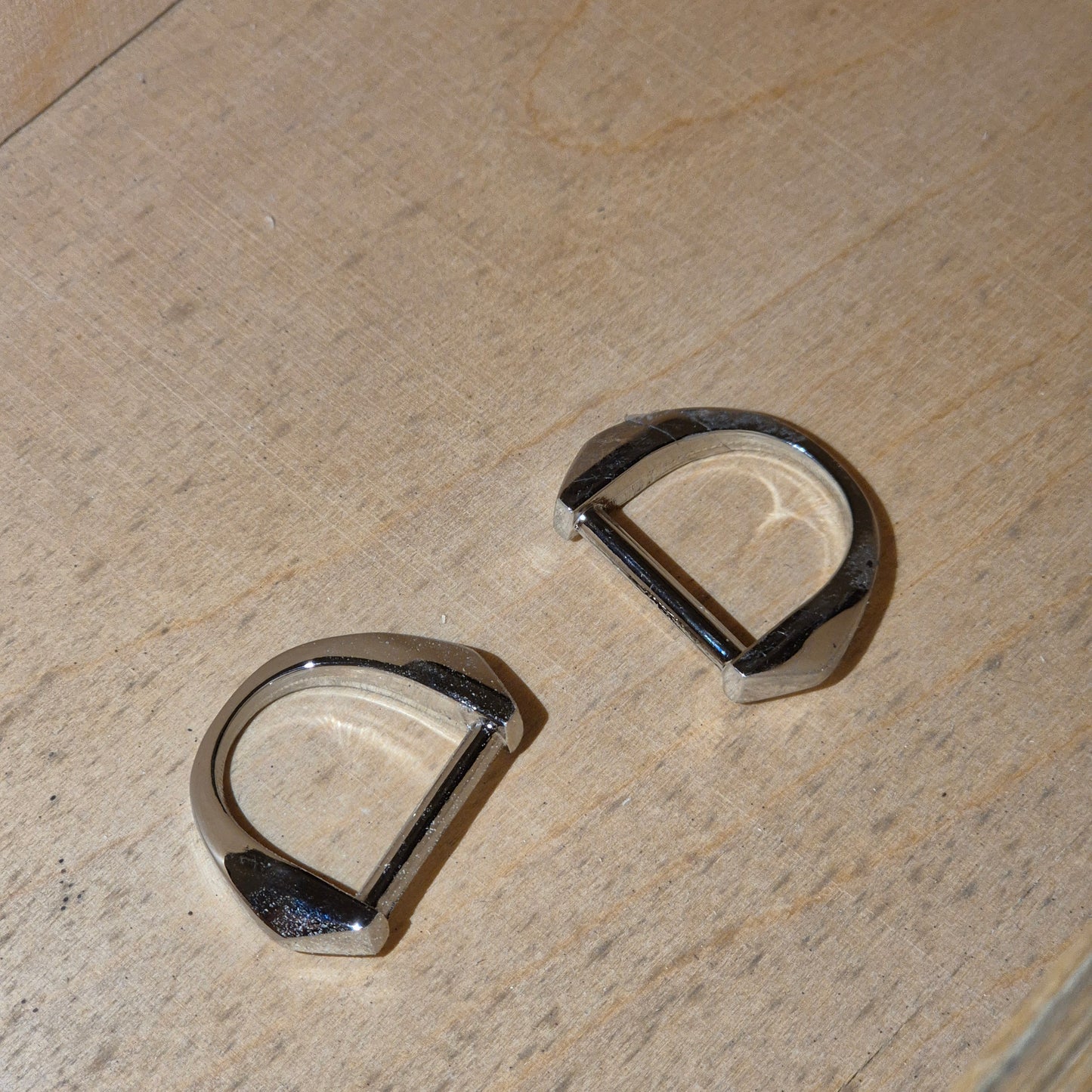 Pusžiedžiai nikelio spalvos 20mm