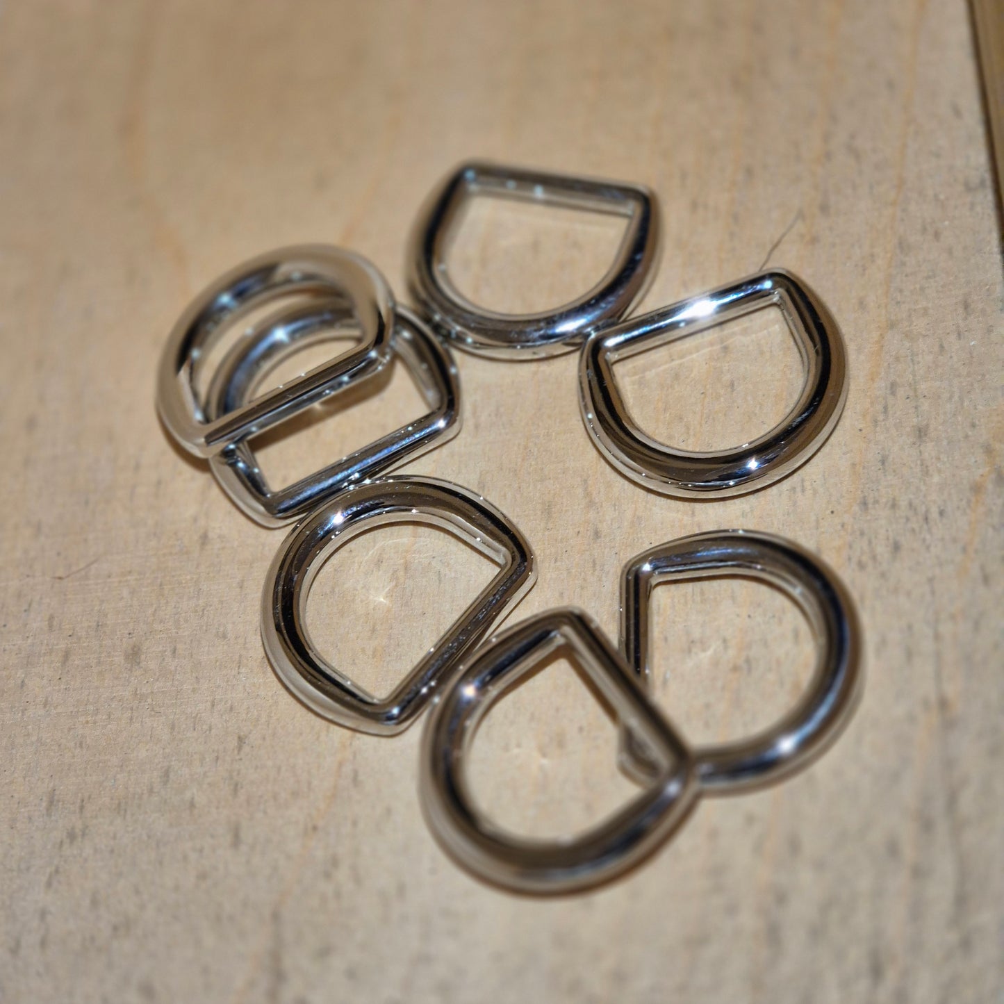 Pusžiedžiai 20mm nikelis