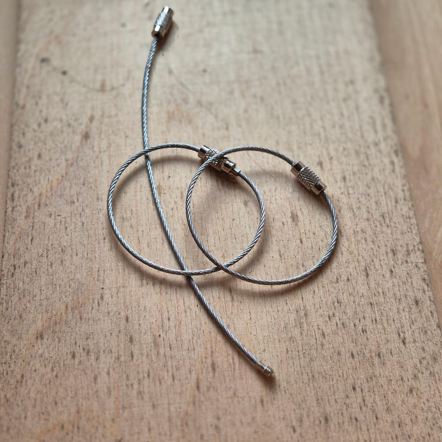 Trosas su užsukama spynele raktams 50mm skersmens