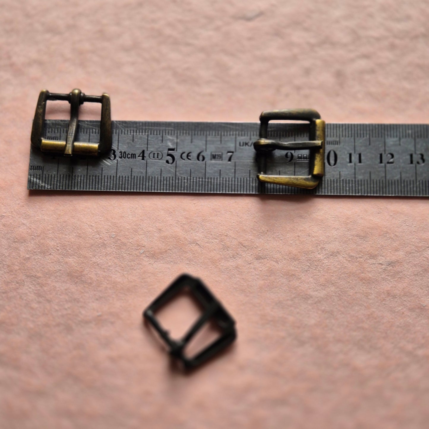 Sagtis lieta 20mm bronzos spalvos