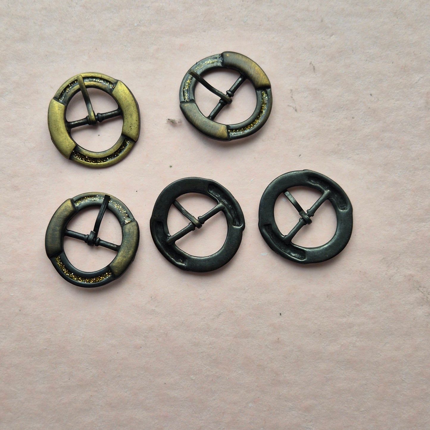 Dekoratyvi sagtis lieta 20mm bronzos spalvos