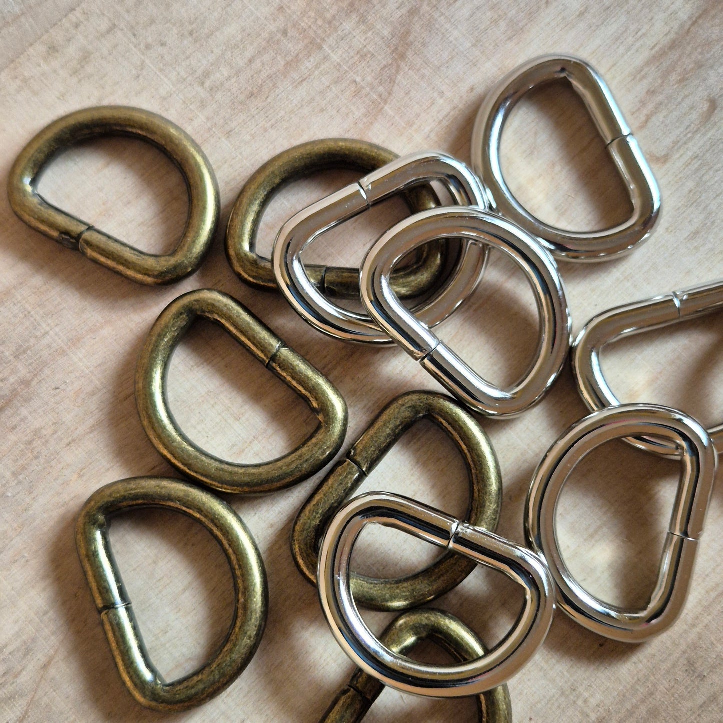 Pusžiedžiai nikelis, bronza, juodinti 20mm