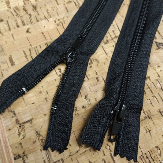 Zipper 16 cm black