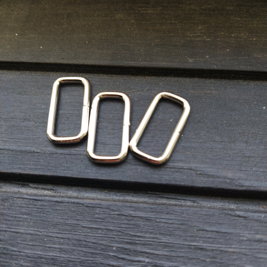 Frames/eyelets nickel sp. 10x30mm