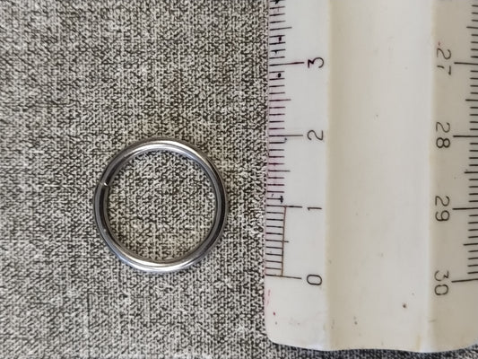 Žiedas 1.5 cm