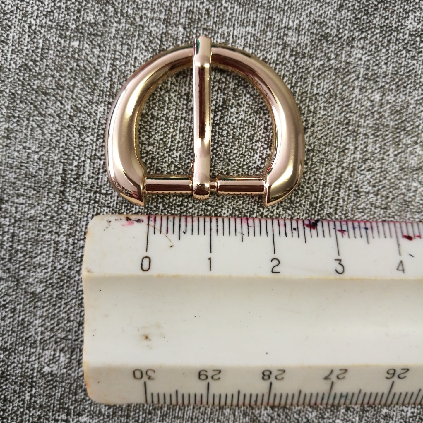 Belt buckle 1.8 x 1.6 cm light gold