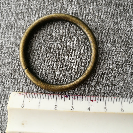 Ring bronze  4 cm