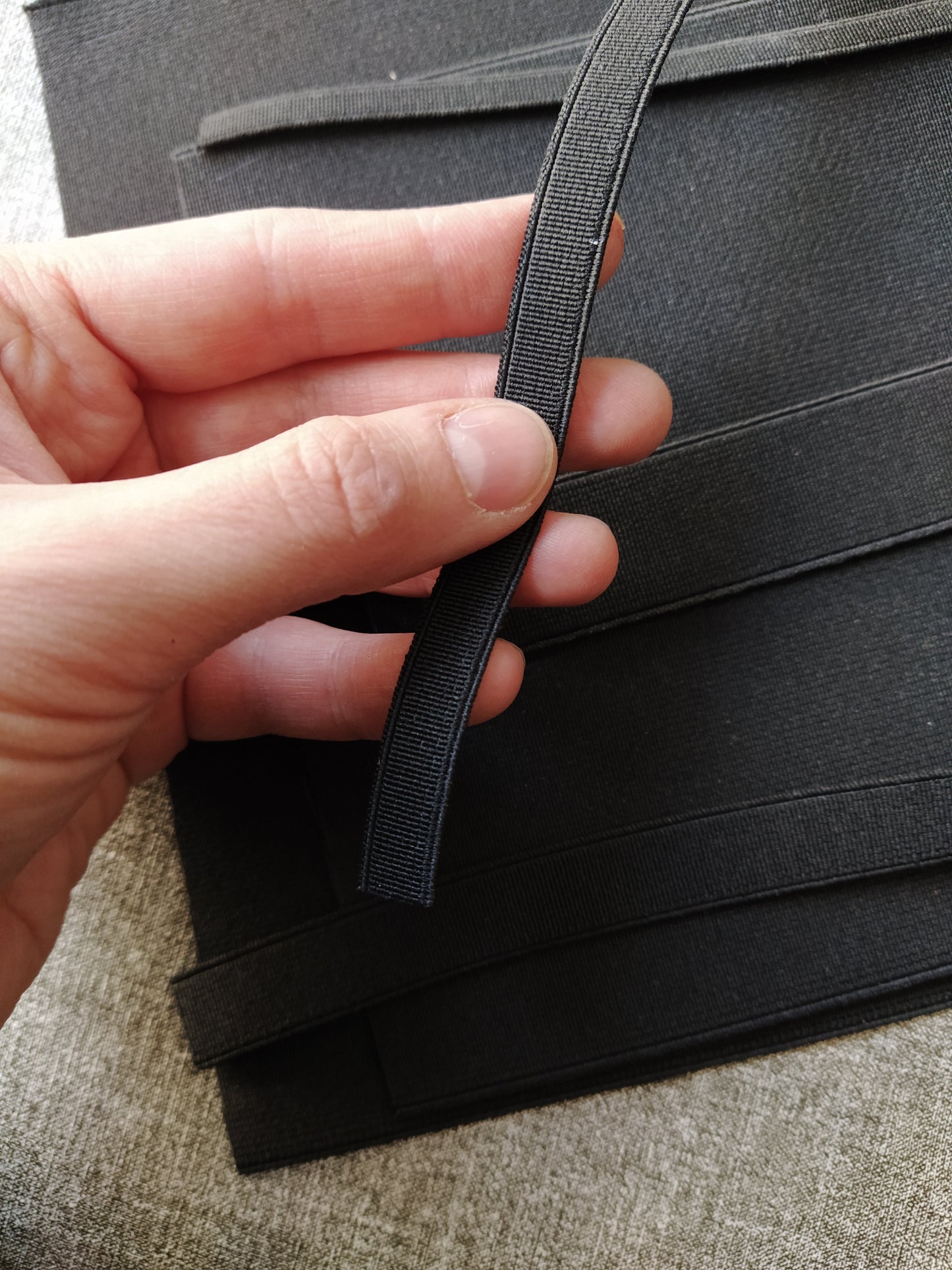 Textile woven rubbers (black sp.)